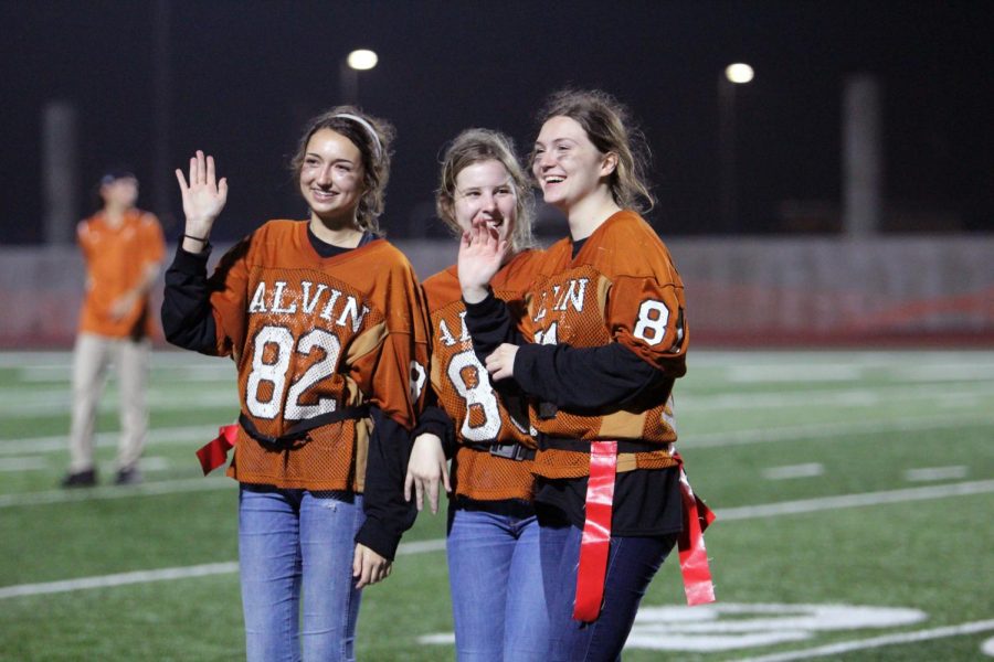 Seniors Dominate At Powderpuff